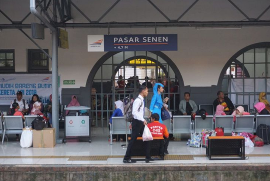Jadwal Kereta Api Stasiun Pasar Senen 2022 | Jadwal Kereta