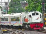 Kereta Api Senja Utama Yogya Kereta Api Senja Utama Yogya